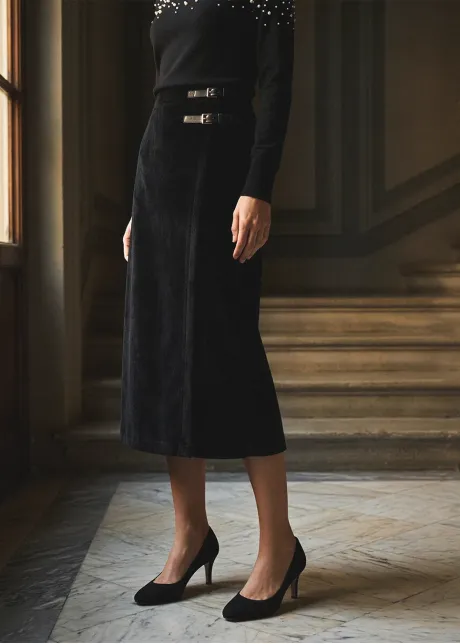 The Pearl & Velvet Outfit