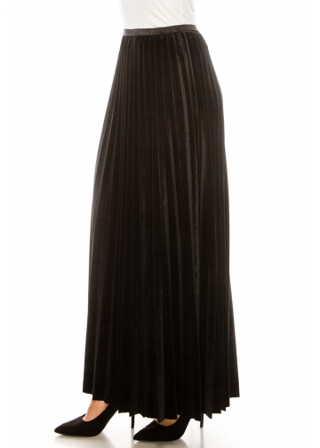 Black Pleated Maxi Black Pleated Maxi