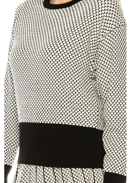 Crew Neck Sweater in Black & White