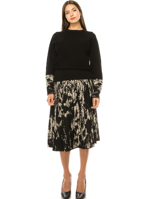 Black Pleated Skirt With Abstract Accents