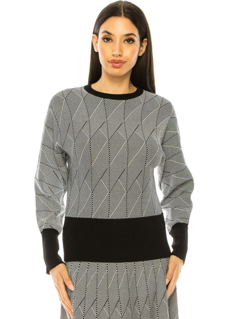 Thin-Striped Sweater In White & Black 