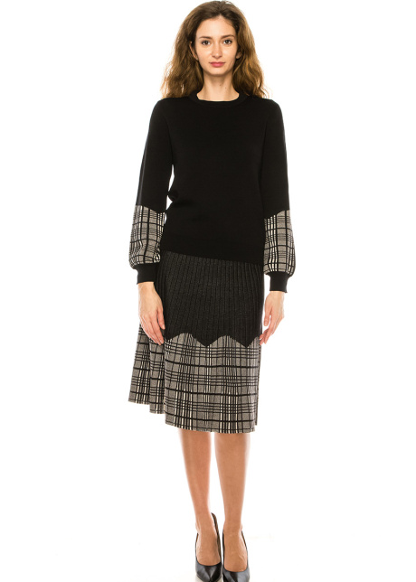Black Ribbed Skirt With Checkered Accents