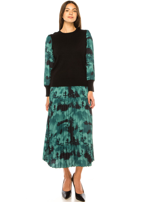 Deep Forest Dreams Black and Green Sweater