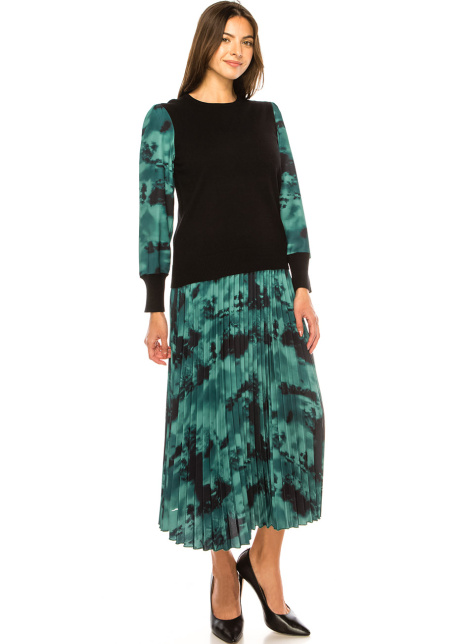 Deep Forest Dreams Black and Green Sweater