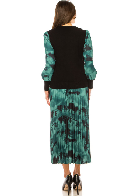 Deep Forest Dreams Black and Green Sweater