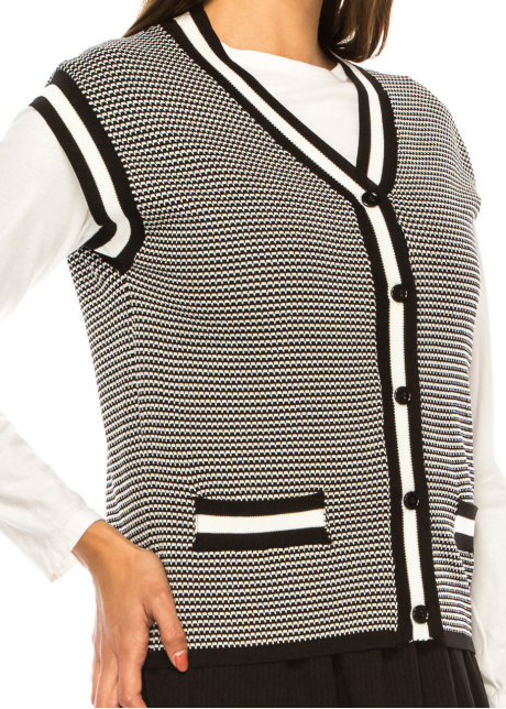 Classic Contrast Trim Vest