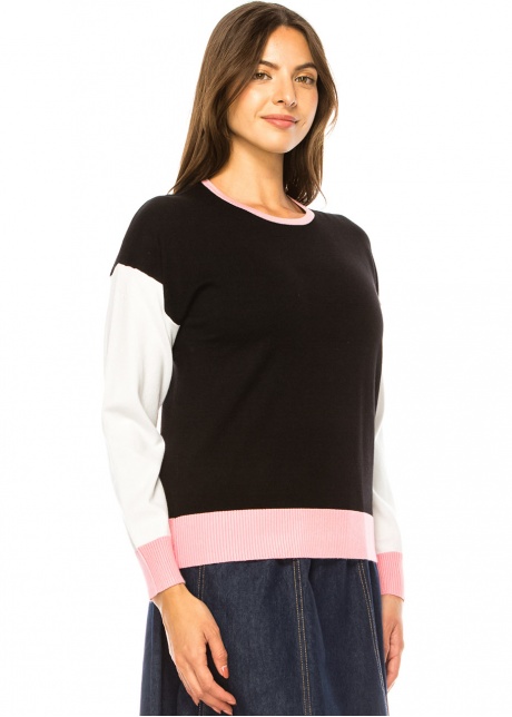 Elegant Trio-Tone Knit Pullover