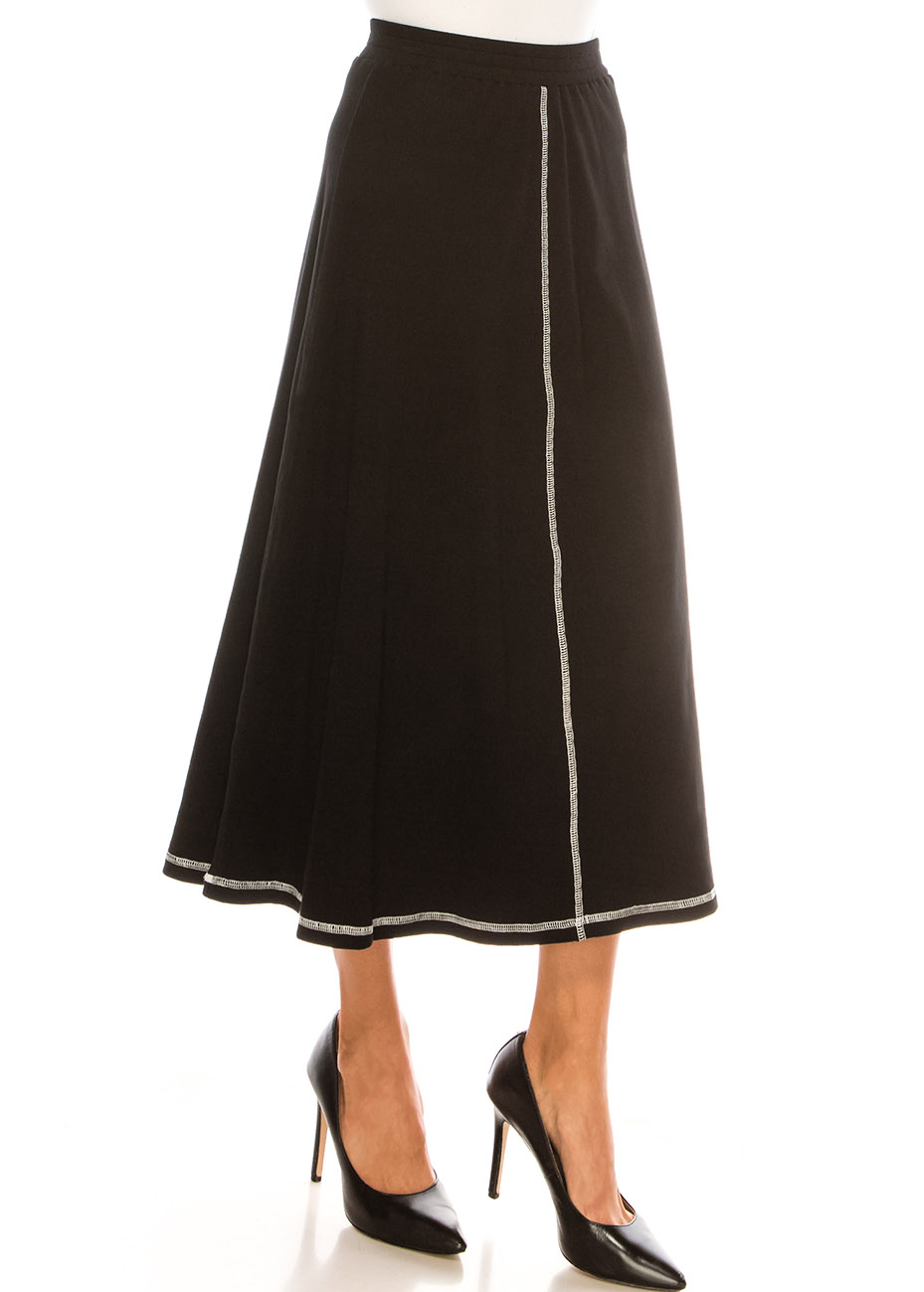 Chic Onyx with White Detail Skirt