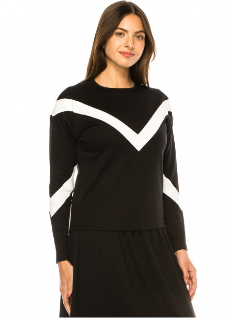 Onyx & Snow Geometric Pullover