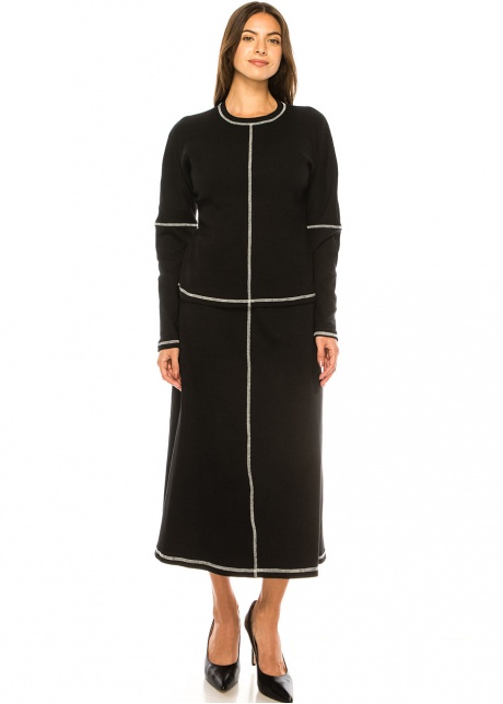 Chic Onyx with White Detail Skirt