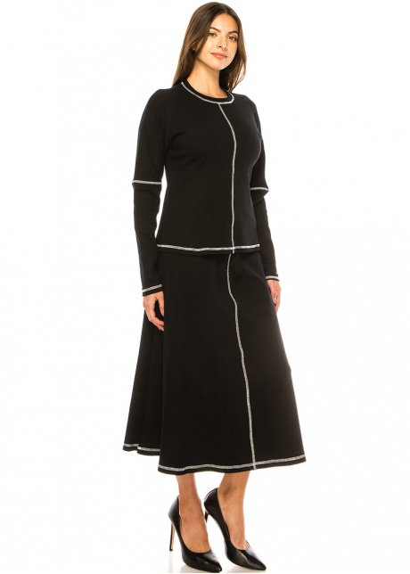 Chic Onyx with White Detail Skirt