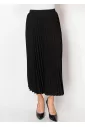 Soft Flow Pleated Skirt in Black