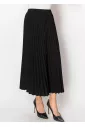 Soft Flow Pleated Skirt in Black