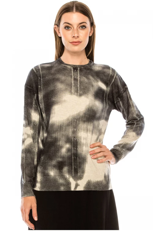 Printed sweater in black and white