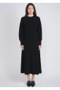 Sleek Black Dress in Ribbed Knit Design