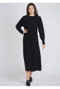 Sleek Black Dress in Ribbed Knit Design