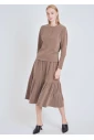 Ribbed Camel Long Sleeve Tee: Timeless Comfort