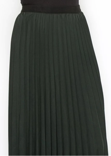 Hunter Green Midi Pleat Skirt